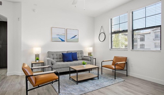 CozySuites Glendale by the stadium with pool 12