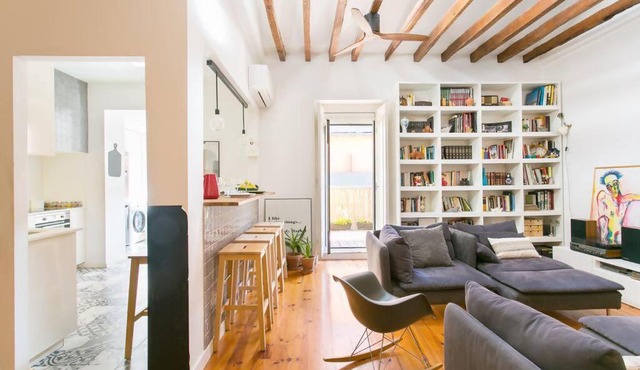 Dafundo-Fabulous Duplex near River Lisbon AC for 8