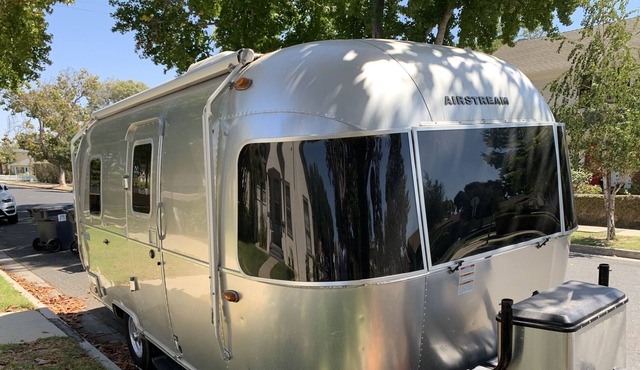 Delightful 1-bedroom Camper