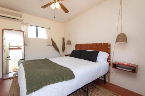 Desert Lily - Room 1 with shared pool access