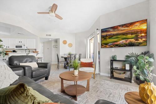 Desert Oasis 2BD 2BA Gated Resort with Pool & Gym