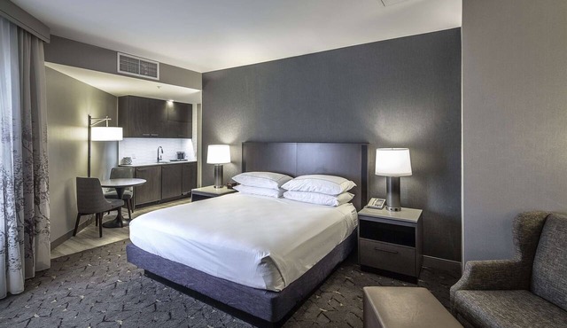 DoubleTree by Hilton Hotel Modesto