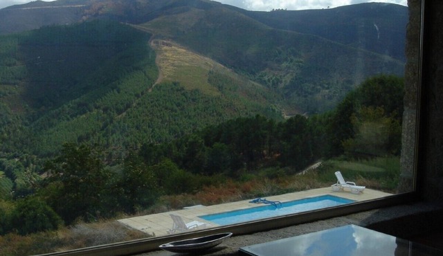 Douro Mountain House with spetacular vews