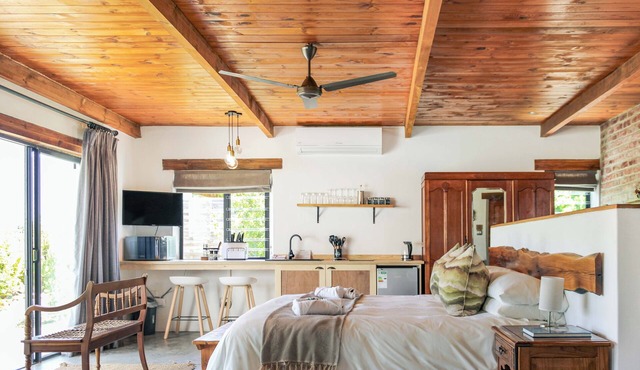 Duikersdrift Winelands Country Escape