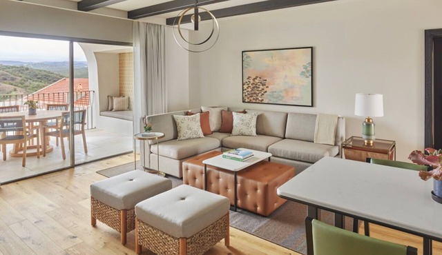Elegant Lodging in the Heart of Ombria Algarve | Stunning Views & Serenity