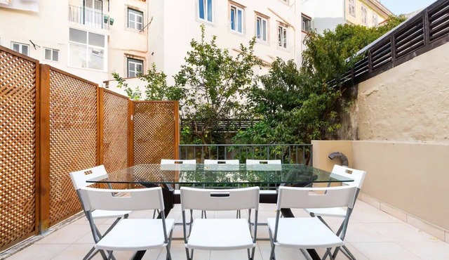Elegant One-Bedroom House Terrace & Garage
