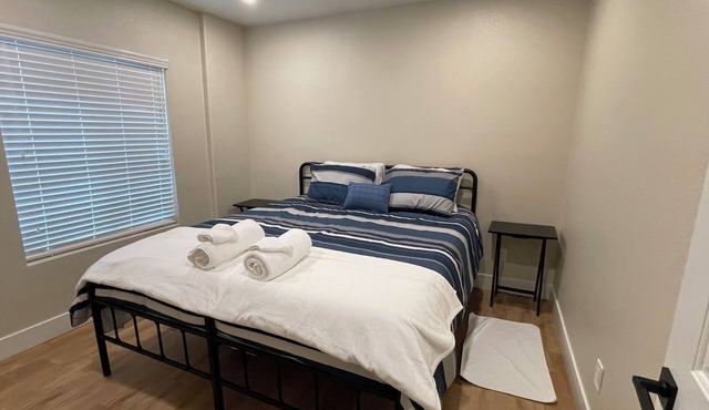 Enjoyable 1-bedroom apartment with AC in charming Lathrop