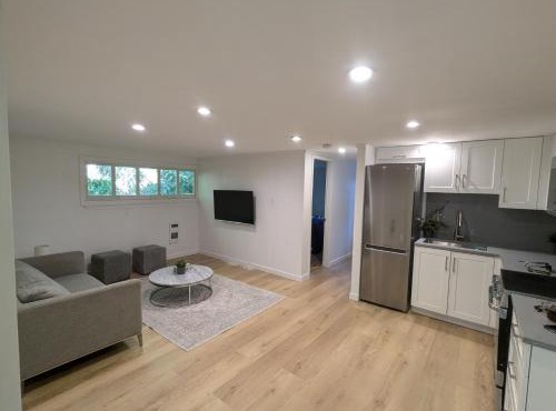 Entire Garden Suite in North Vancouver