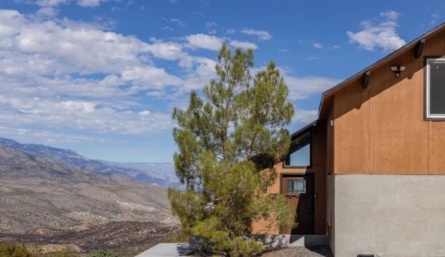 Epic Views: 15mi from Palm Desert, 3 Private Acres