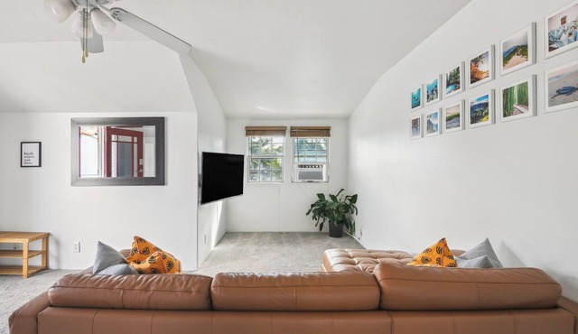 Explore San Diego from a Central Location with Canyon Views