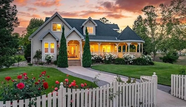 Fabulous Victorian Estate and Epic Yard