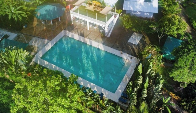 Family-Friendly 3BR Caribbean Villa | 5 Min to Beach + Pool, Patio & Tiki-Bar