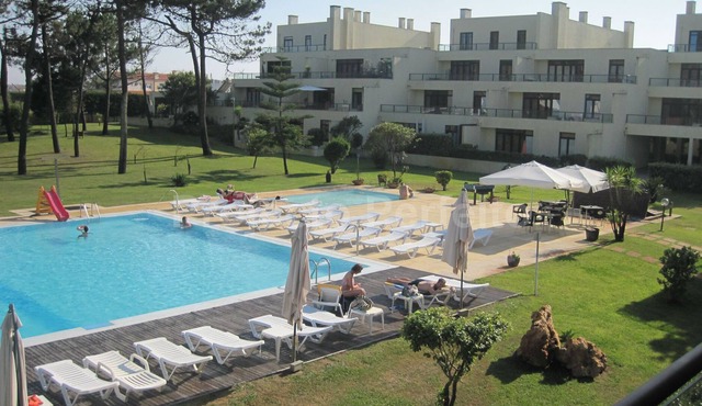 Fantastic, beach front, lagoon and walkways. Oporto City 15 minutes away