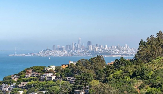 Fantastic San Francisco City Views, Upper Unit