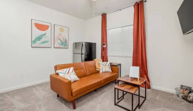 Fresno Suite | Kitchenette | 1/1: Long Term Stay!
