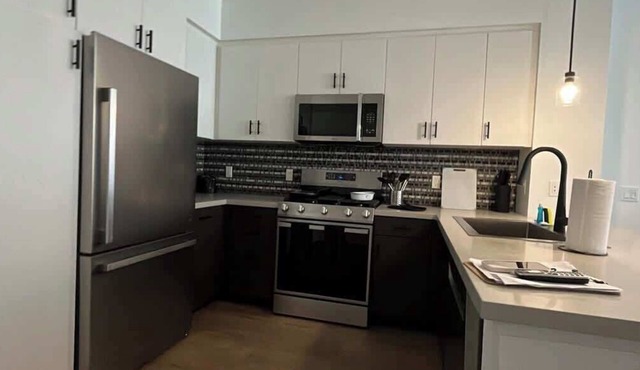 Fully Furnished 1BR San Diego w/Wi-Fi Parking