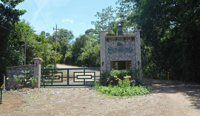 Gated Community, Beautiful 1 Bedroom 1 Bath Condo walk out to ground level
