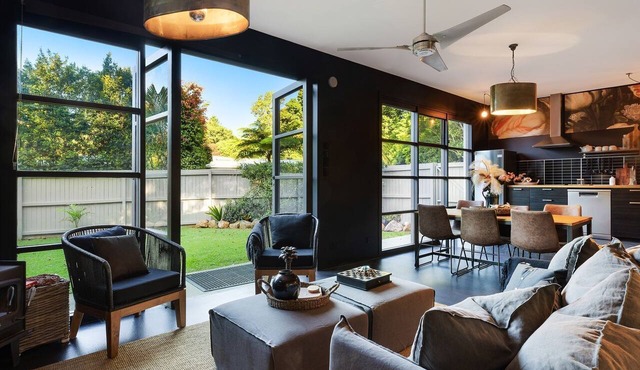 Glenbrook Guest House