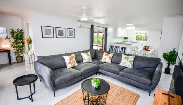 Gold Coast Ground Floor Unit- Close to Beach, Casino, GCCEC