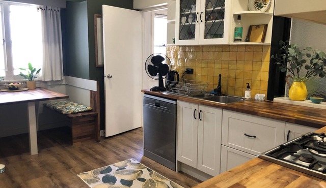 Gorgeous home close to city bus, parks and one block from shops and restaurants