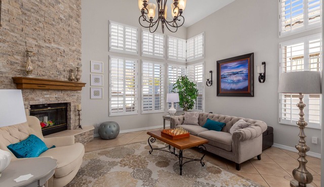 Gorgeous home - Sunset views! 1 King, 3 Queens. Close to 202 for easy access.