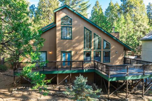 Granite Ridge Getaway Chill Deck Vibes AC