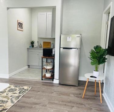 Guest house near LAX, Sofi, Intuit with private parking