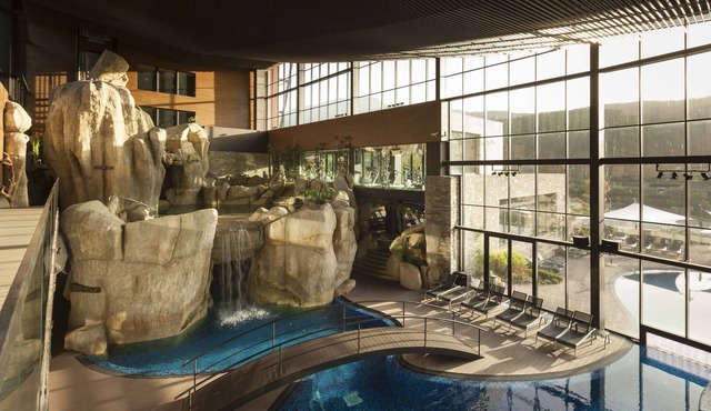 H2otel Congress & Medical Spa