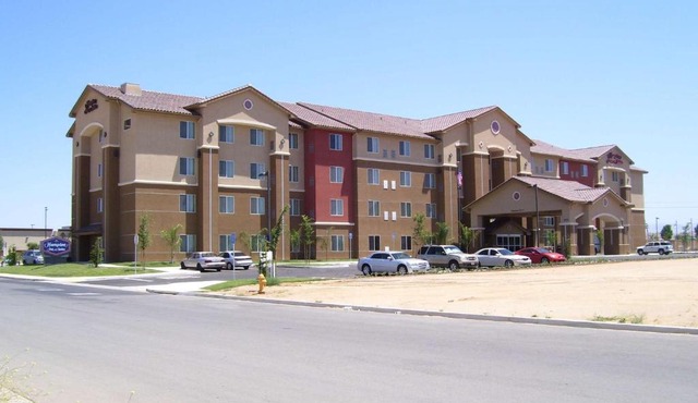 Hampton Inn and Suites Bakersfield North-Airport