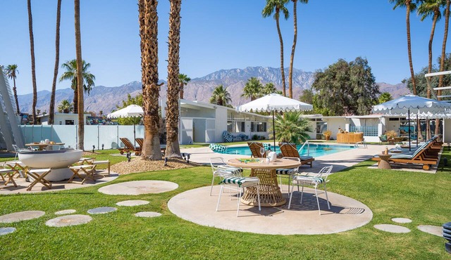 Heated Pool + Sauna | DT Palm Springs + Mid-Century Style | Monkey Tree Hotel