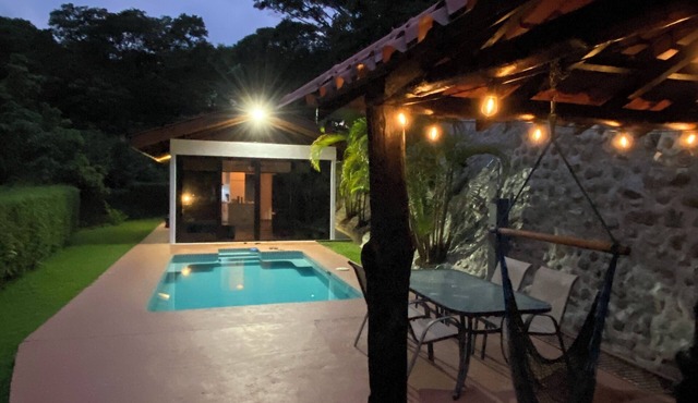 Hidden Gem in Ojochal - Walking distance to everything!