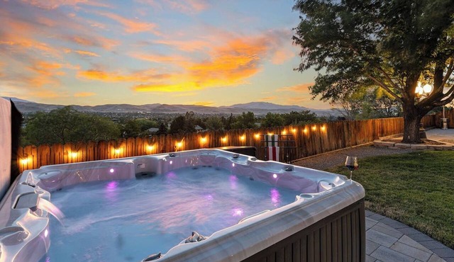Hilltop Retreat | Hot Tub · Gym · Games · Views