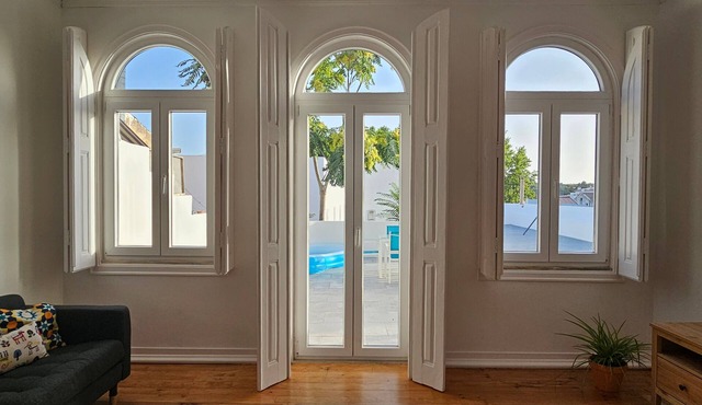 Holiday Apartment "Casa Semedo" with Private Terrace, Balcony & Wi-Fi