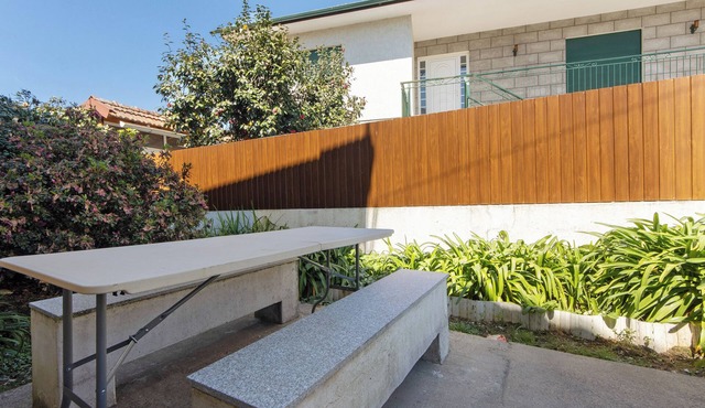 Holiday Home 'Estúdio Entre Porto E Aveiro' with Mountain View, Shared Terrace and Wi-Fi