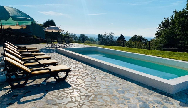 Holiday Home 'Nocashouse' with Mountain View, Wi-Fi and Air Conditioning