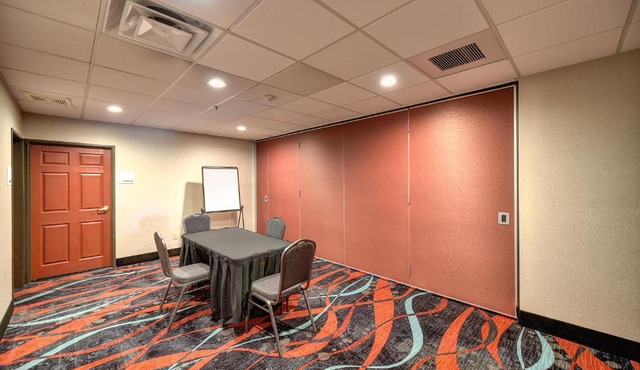 Holiday Inn Express Hotel & Suites Manteca by IHG