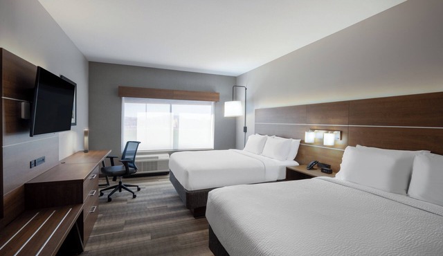 Holiday Inn Express & Suites Gilbert Mesa Gateway Airport by IHG