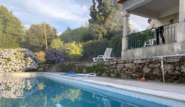 Homerez - Big villa for 12 ppl. with swimming-pool and terrace at Mogadouro