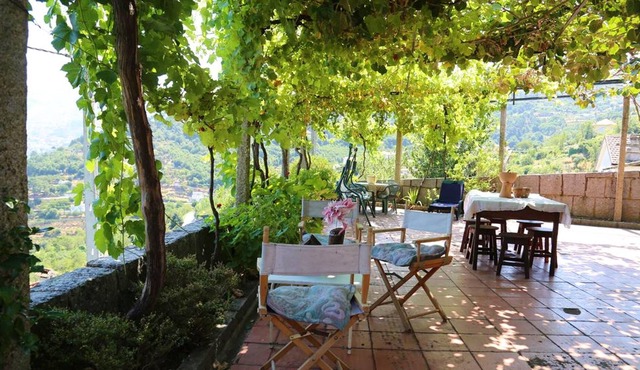 Homerez - Nice house for 4 ppl. with balcony at Resende