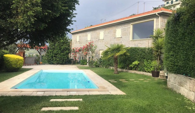 Homerez - Villa in Resende