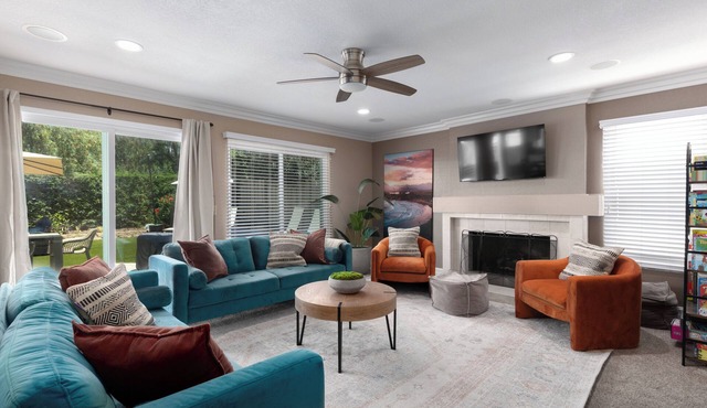 Hot Tub, Ice Bath, King BD, Game Room, Backyard, Firepit