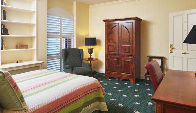 Hotel Mac