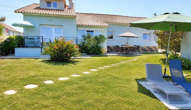 House with large garden - Ericeira
