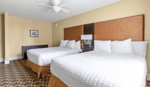 Inviting Unit w/Kitchen | Courtyard | Outdoor Pool | Free Parking