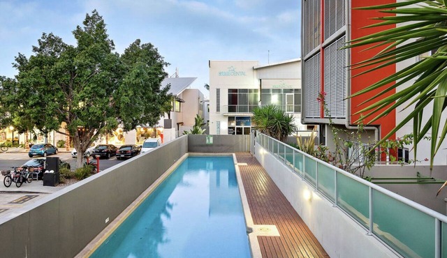 James Street Designer 2-Storey Townhouse with Pool