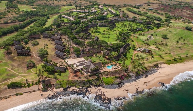 Kepuhi Beachfront Lofted Studio w/pool & BBQ. Remote and Private. Hawaii's best.