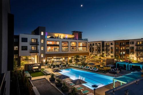 KING BED - Luxury 1 Bed 1 Bath By Stanford, SFO & Tech Giants in Menlo Park, CA