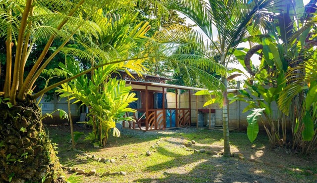 La Casita Beachfront Hideaway | Pool Access