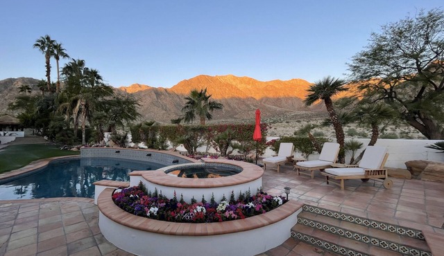 La Quinta Resort Estate Home, Secluded Privacy w/250 Feet of Mountain Frontage