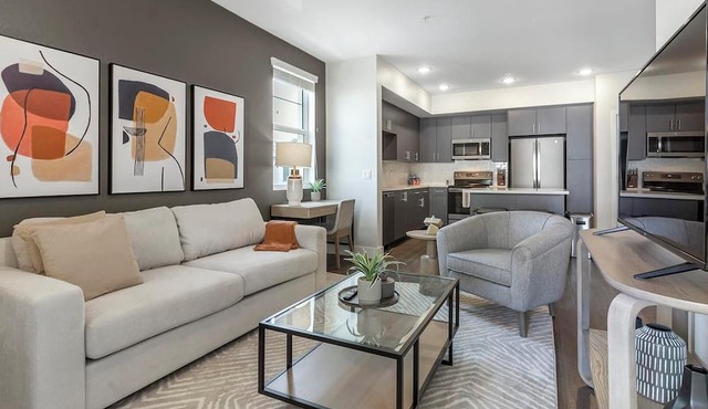 Landing | Beautiful 2BD, Gym, Clubhouse